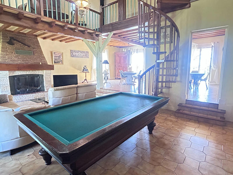 Maison - 178 m² - 6 pièces