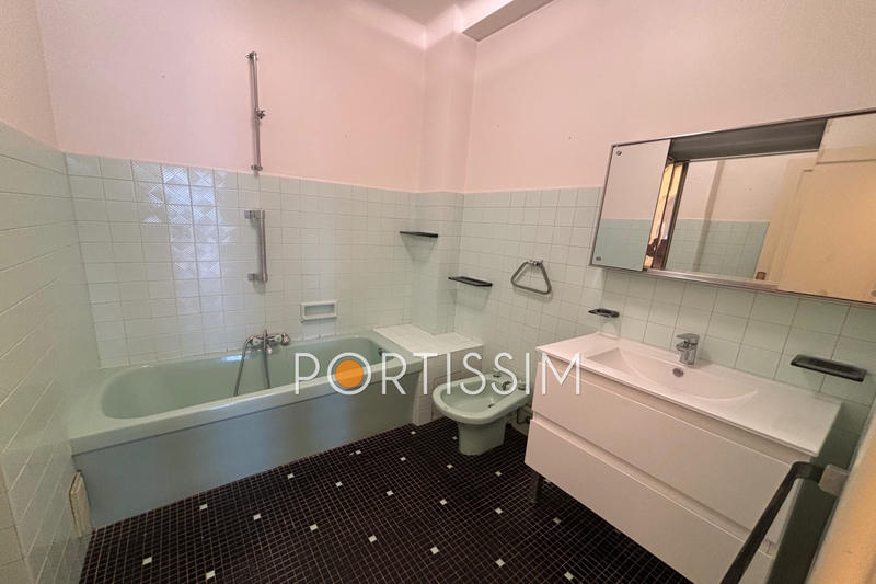 Appartement - 83 m² - 3 pièces