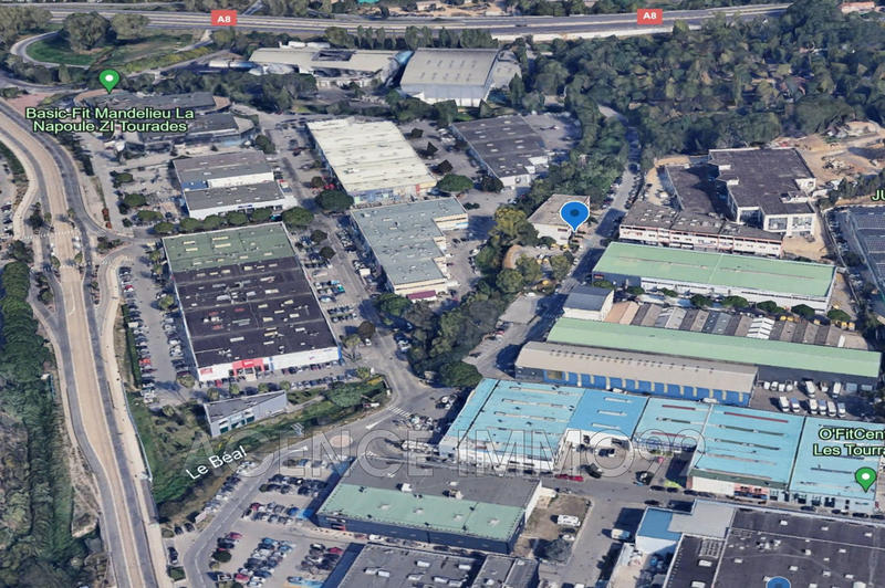 Parking / Garage - 22 m²