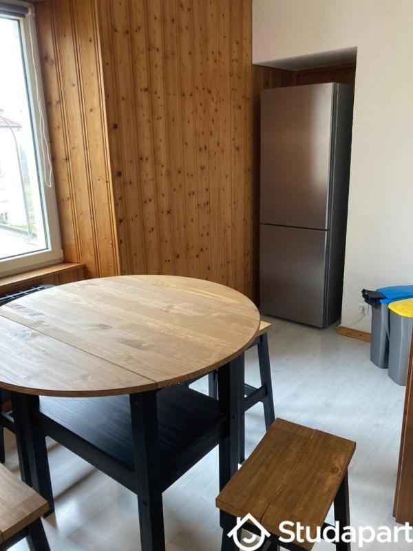 Chambre - 8 m² - 1 pièce