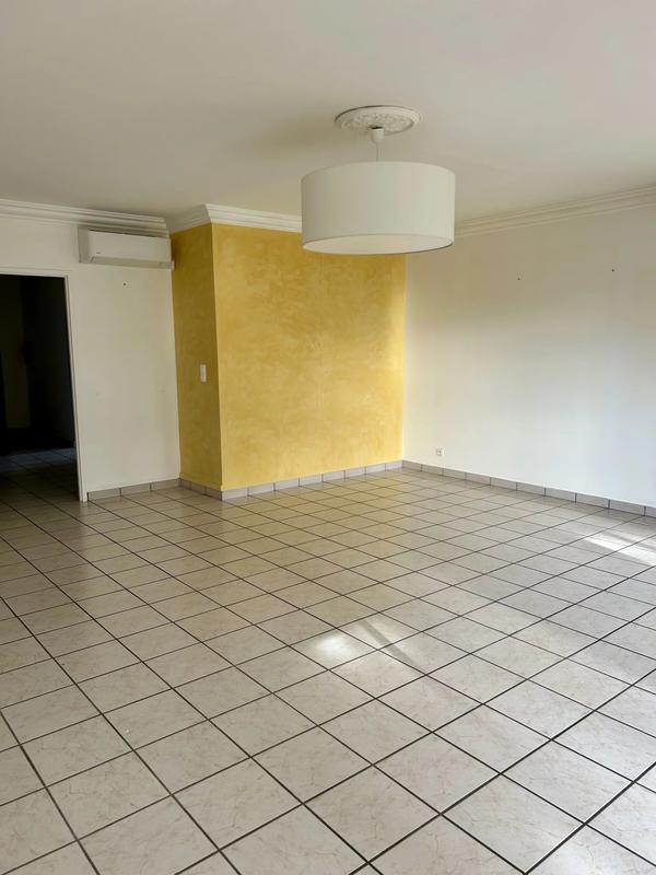 Appartement - 126 m² - 4 pièces