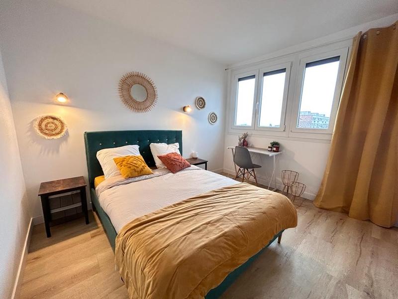 Chambre - 13 m² - 1 pièce