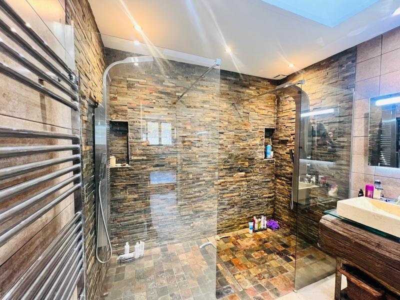 Maison de ville - 175 m² - 6 pièces