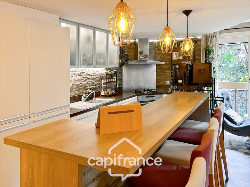 Appartement - 81 m² - 4 pièces