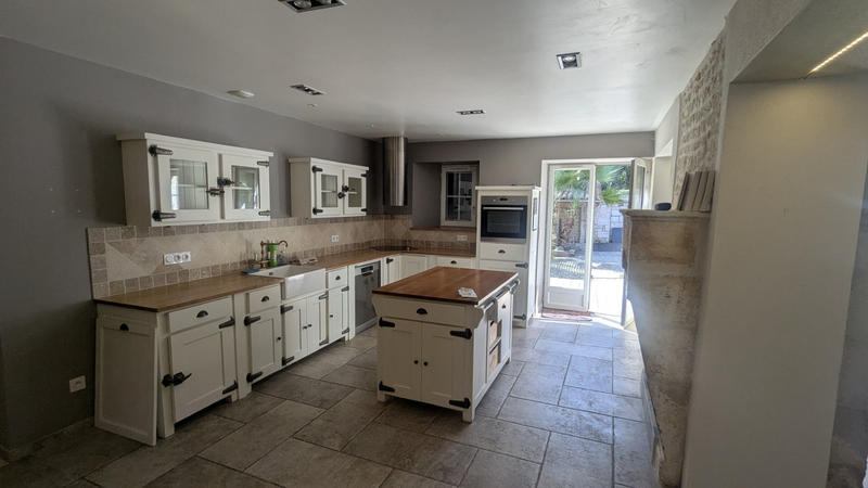 Maison - 249 m² - 7 pièces