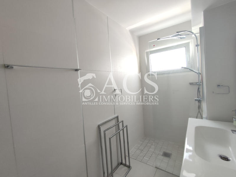 Appartement - 105 m² - 4 pièces