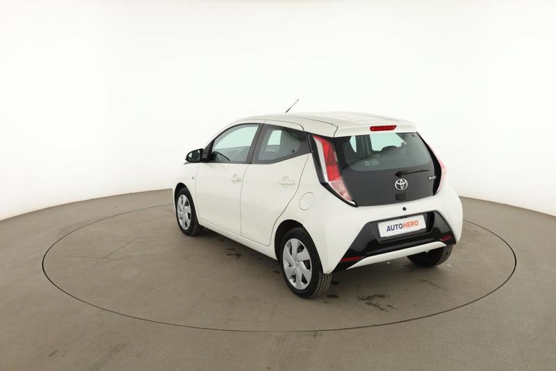 Toyota Aygo 1.0 Vvt-i X-Play 5p 69 ch