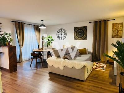 Appartement - 80 m² - 5 pièces