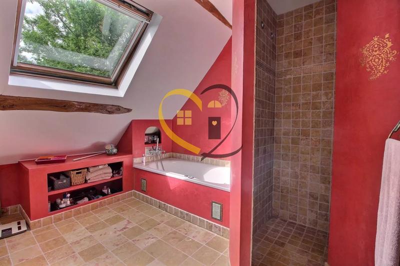 Maison - 243 m² - 7 pièces