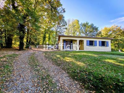 Maison - 95 m² - 5 pièces