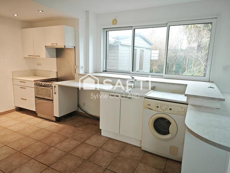 Maison - 94 m² - 5 pièces