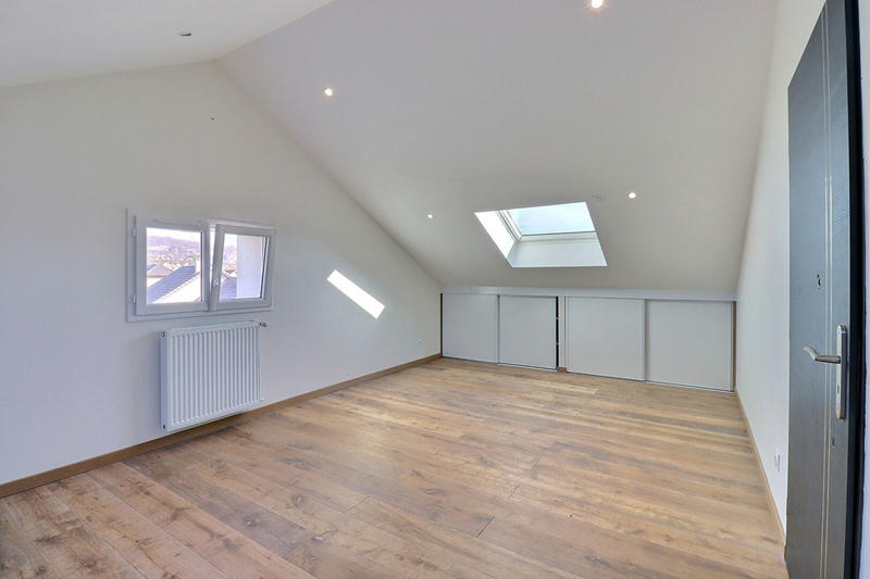 Maison - 153 m² - 7 pièces