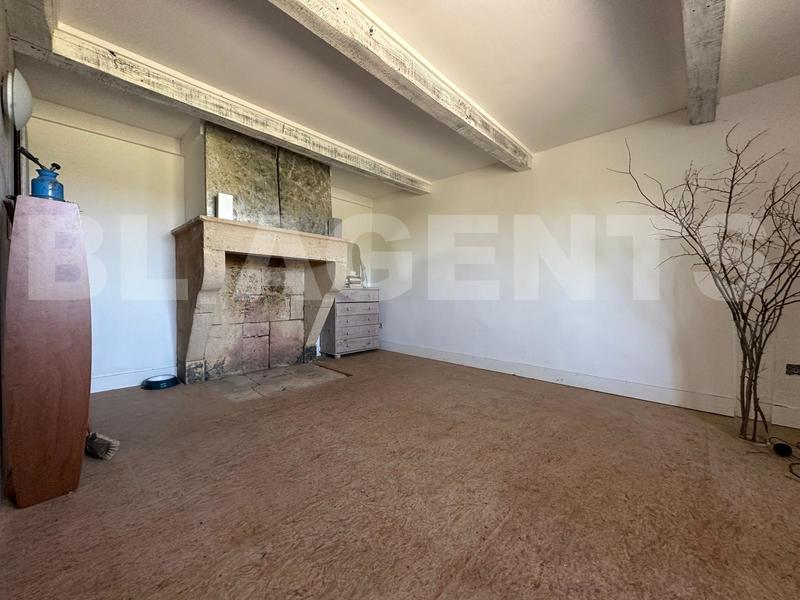 Maison - 330 m² - 10 pièces