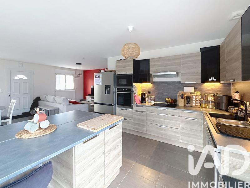 Maison - 95 m² - 4 pièces