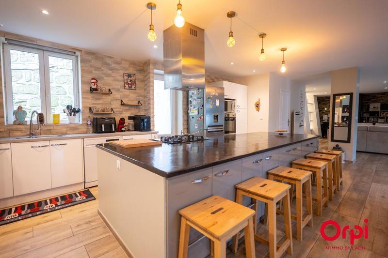 Maison - 282 m² - 6 pièces