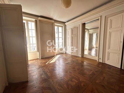 Appartement - 125 m² - 4 pièces