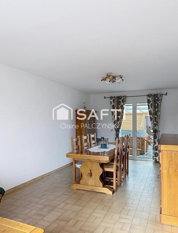 Maison - 95 m² - 5 pièces