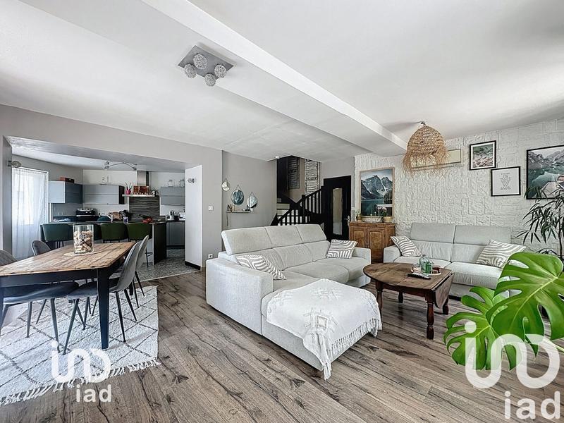 Maison - 115 m² - 6 pièces