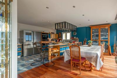 Appartement - 188 m² - 6 pièces