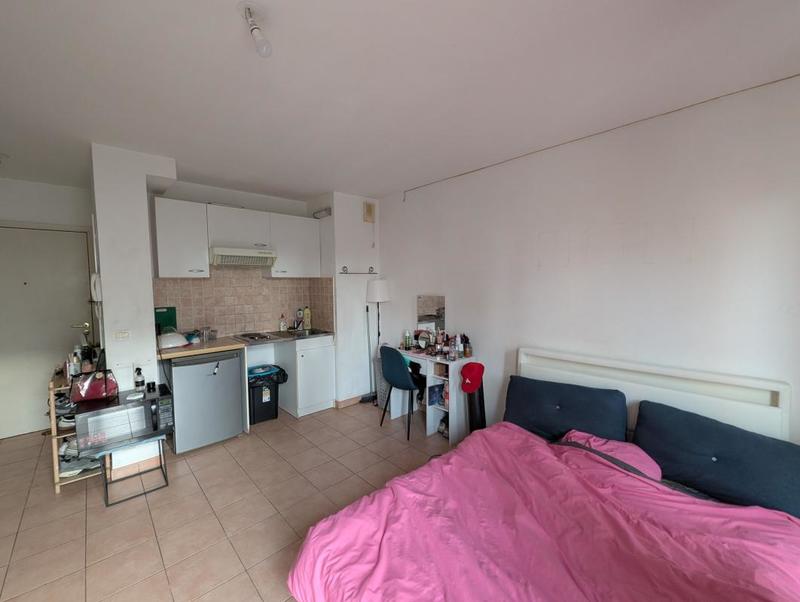 Studio - 24 m² - 1 pièce
