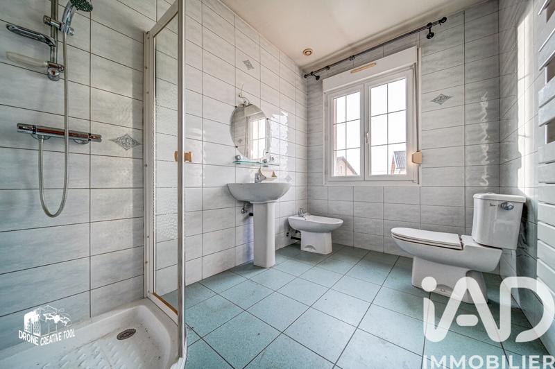 Maison - 111 m² - 5 pièces