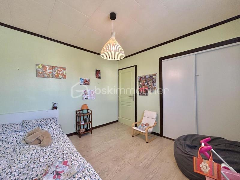 Maison traditionnelle - 140 m² - 6 pièces