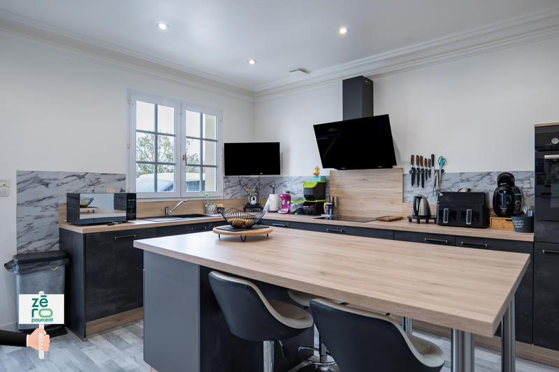 Maison - 283 m² - 10 pièces