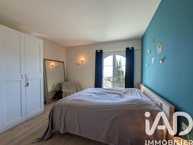 Maison - 192 m² - 6 pièces