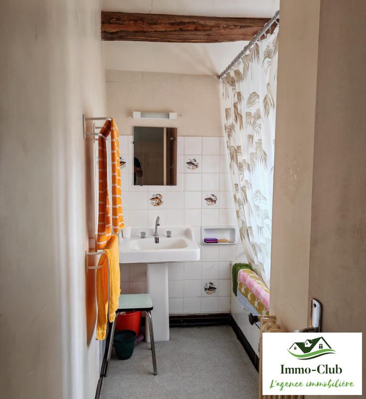 Maison - 180 m² - 8 pièces