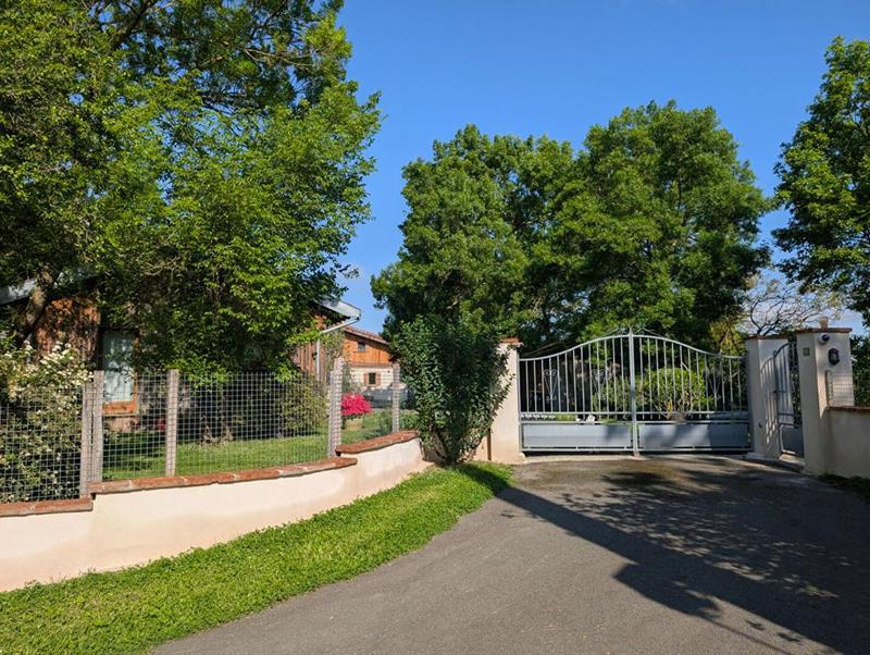 Maison - 235 m² - 5 pièces