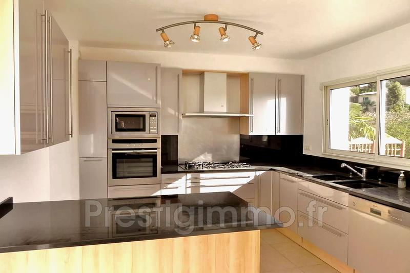 Villa - 150 m² - 5 pièces