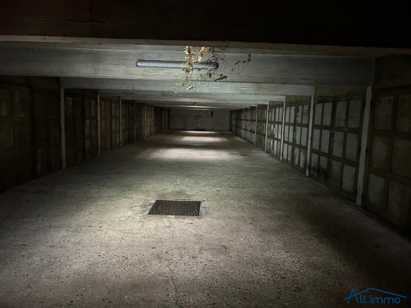 Parking / Garage - 13 m²