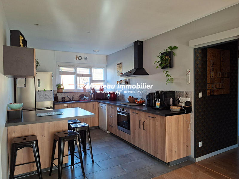 Maison - 167 m² - 8 pièces