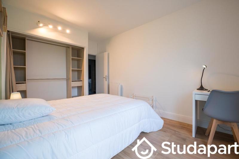 Chambre - 10 m² - 1 pièce