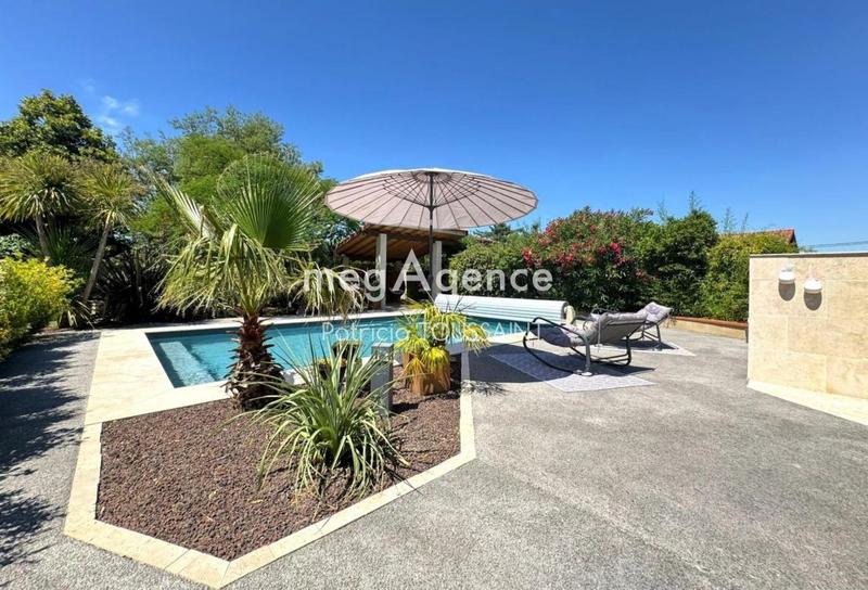 Maison de ville - 241 m² - 7 pièces