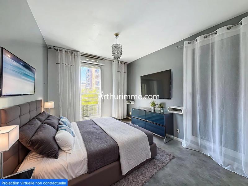 Appartement - 80 m² - 4 pièces