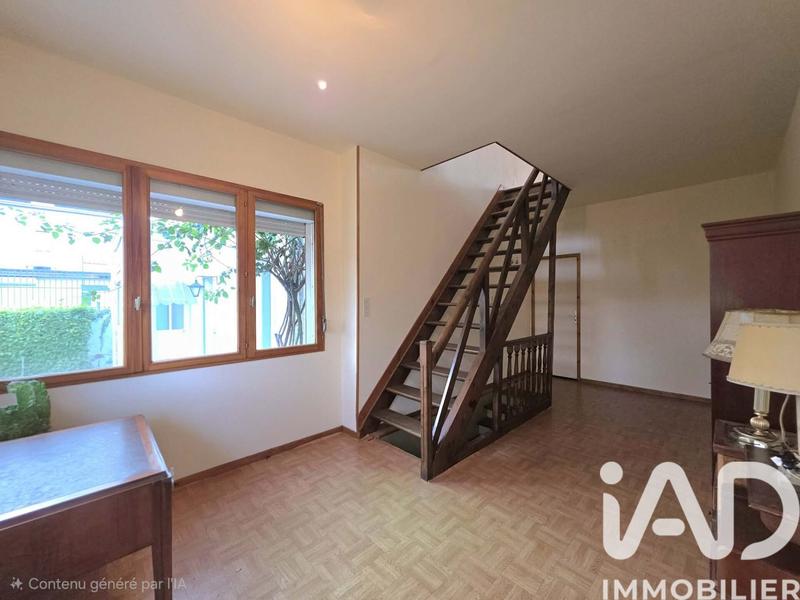 Maison - 292 m² - 12 pièces