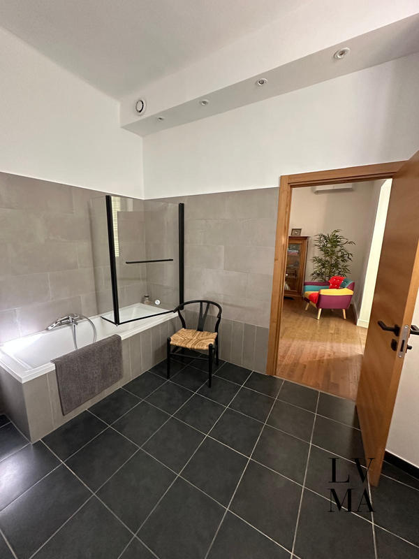 Appartement - 117 m² - 3 pièces