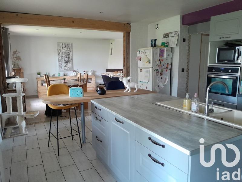 Maison - 140 m² - 8 pièces