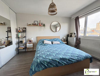 Appartement - 84 m² - 4 pièces