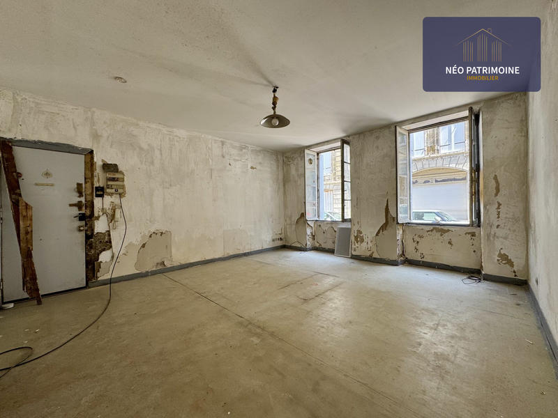 Loft - 69 m² - 2 pièces