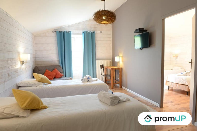 Maison traditionnelle - 148 m² - 4 pièces