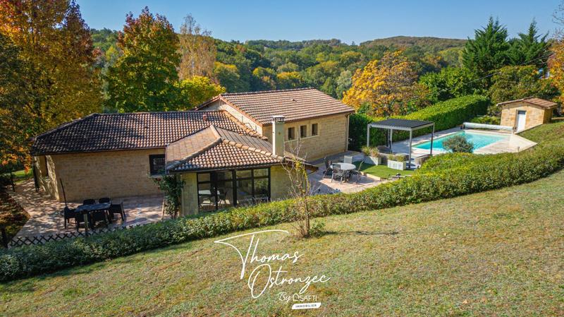 Maison - 127 m² - 6 pièces