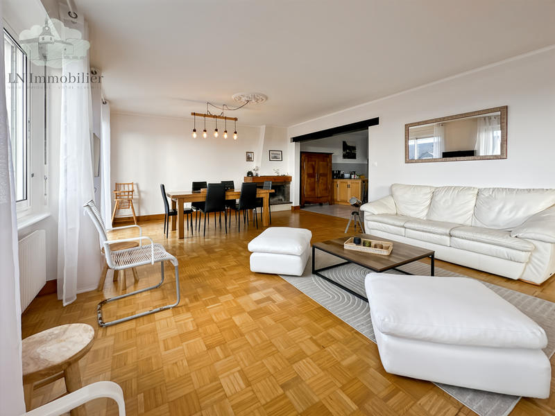 Maison - 137 m² - 5 pièces