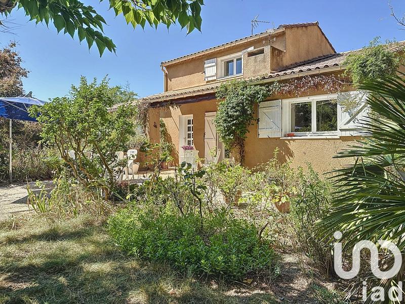 Maison - 121 m² - 8 pièces