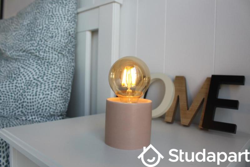 Chambre - 12 m² - 1 pièce