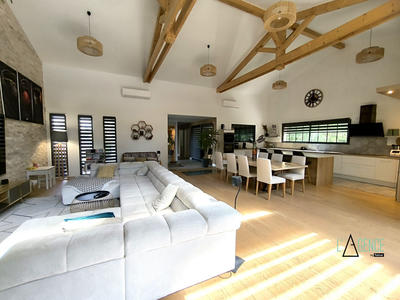 Maison contemporaine - 200 m² - 8 pièces