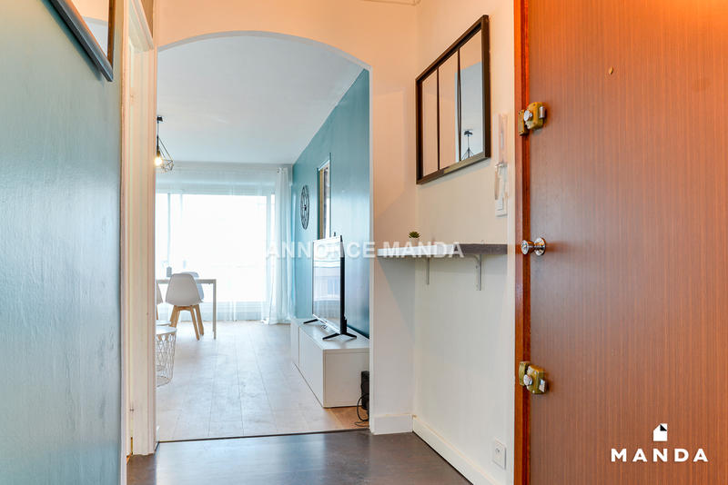 Chambre - 11 m² - 4 pièces