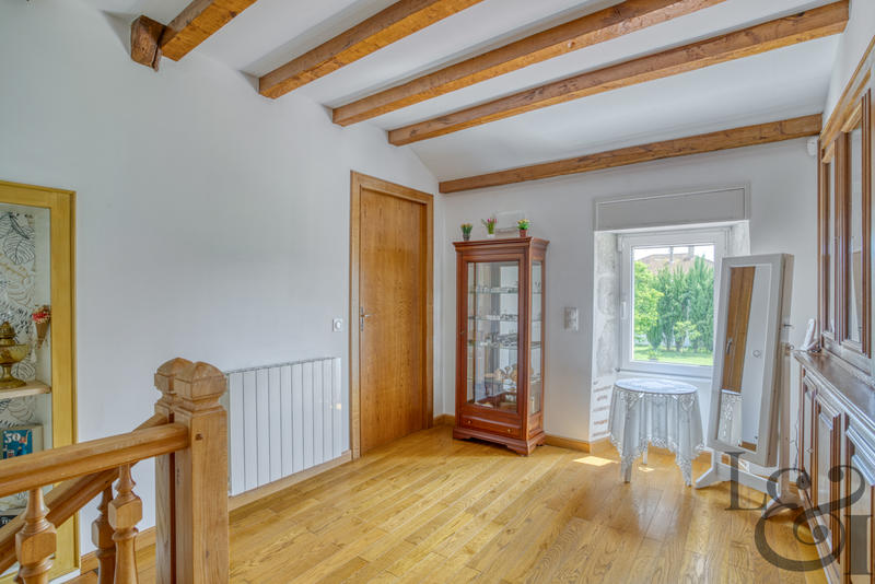 Maison - 143 m² - 5 pièces