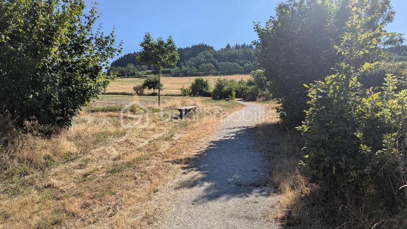 Terrain constructible - 561 m²